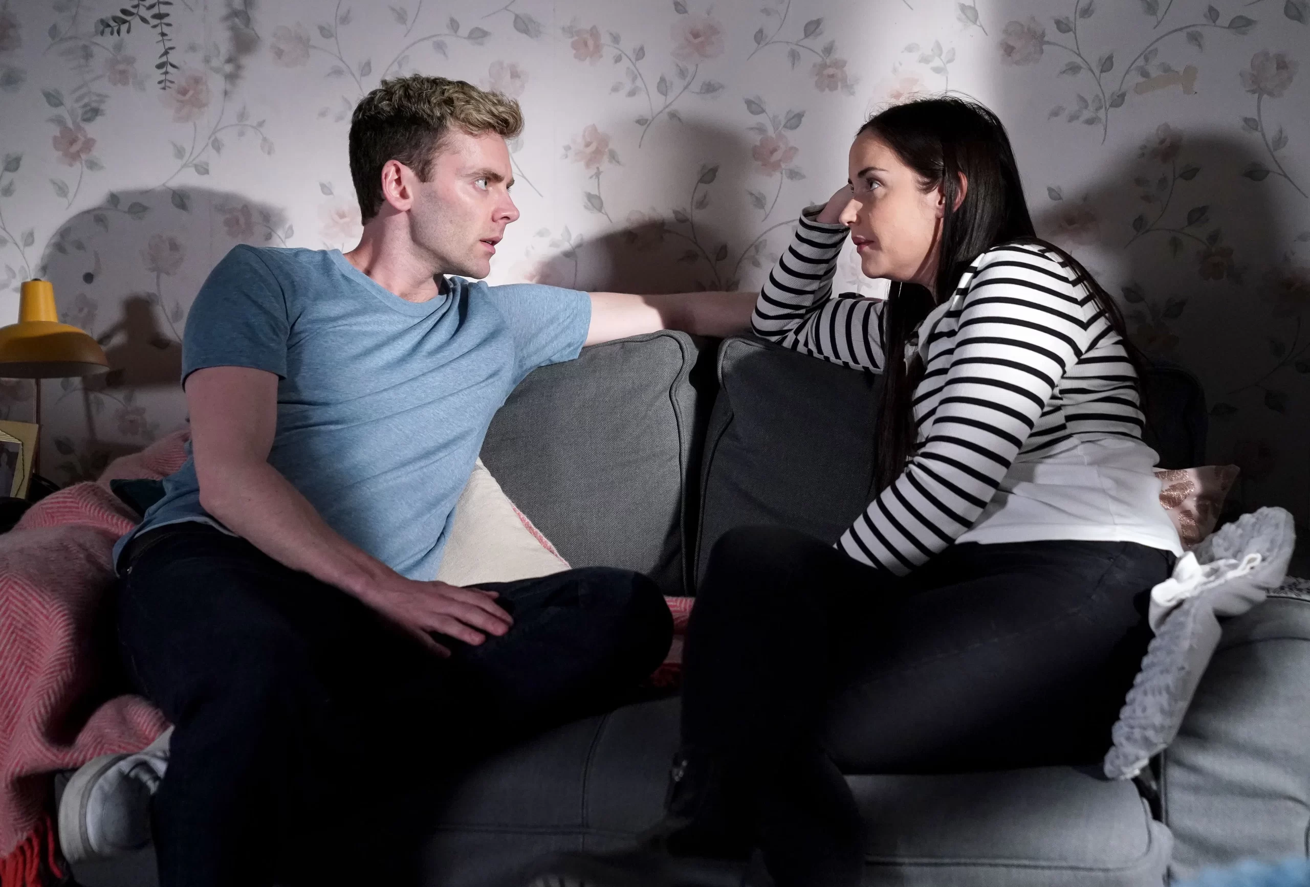 Lauren’s excitement at Peter with another woman prompts unexpected response in EastEnders