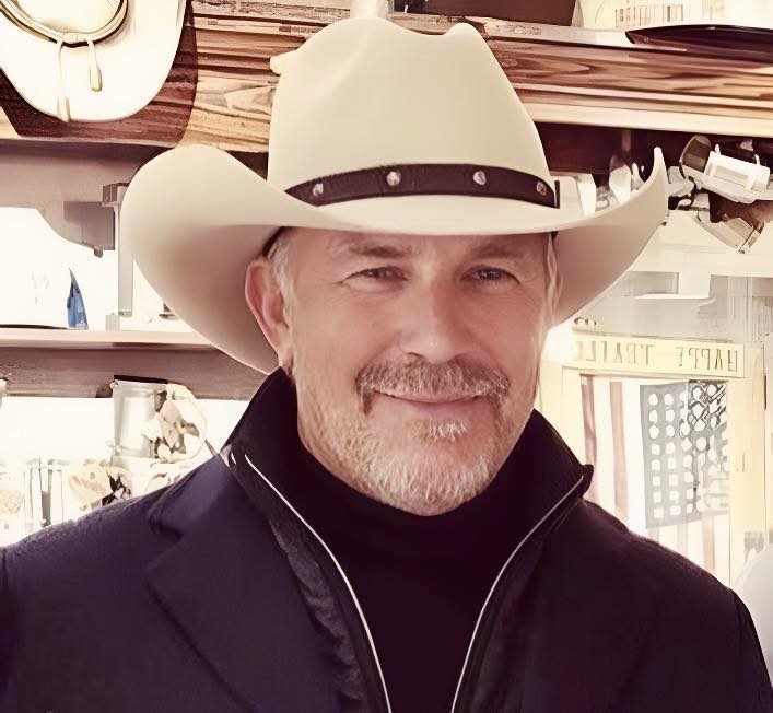 Kevin Costner Actively Being Set Up on Dates: Source (Exclusive)