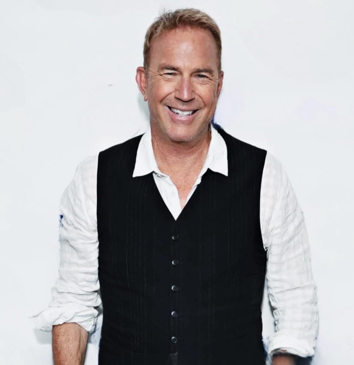 “Kevin Costner Was the Original Choice for Tom Hanks’ Role in Iconic Space Film”