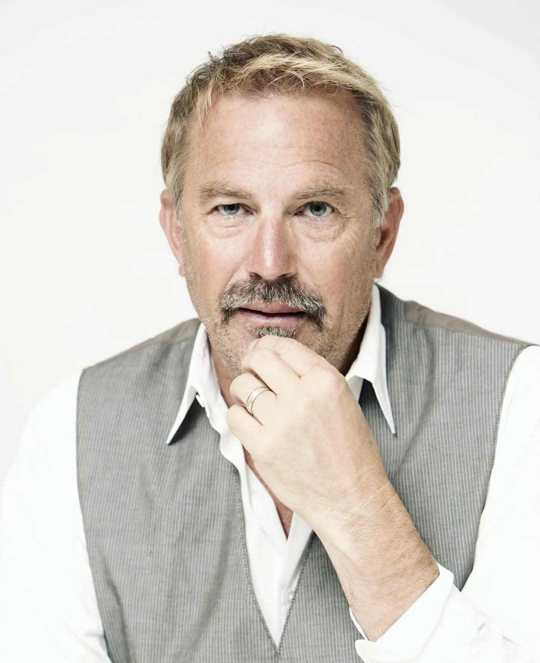 EXCLUSIVE: ‘Hollywood’s Most Eligible Bachelor’ Kevin Costner Eyeing Elizabeth Hurley – Billy Ray Cyrus, Watch Out! ‘He’d Jump at the Chance to Get With Her’