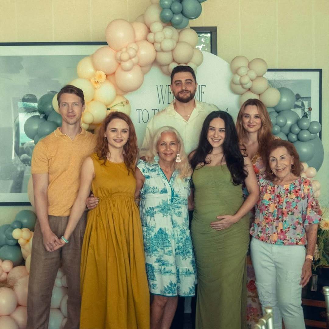 Hunter King’s Baby Shower Pics Have Us All Saying ‘Aww!’ 💕 This Emotional Surprise Will Melt Your Heart! 🍼🎊