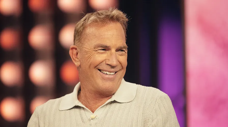 Kevin Costner : I Would Like To Be In Love