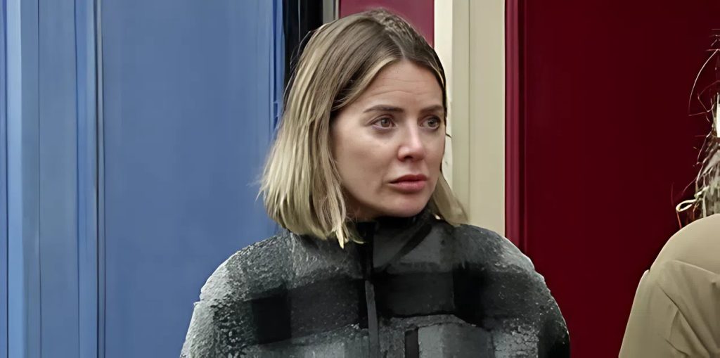 All 21 Coronation Street pictures as affair is finally exposed