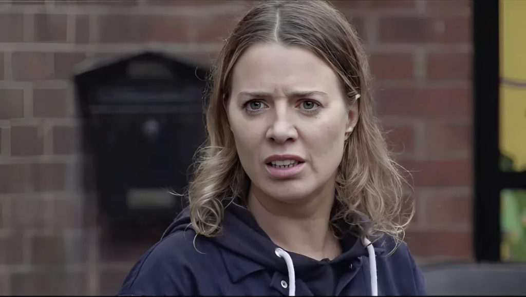 Tracy’s new plan to expose Carl will destroy Abi in Coronation Street