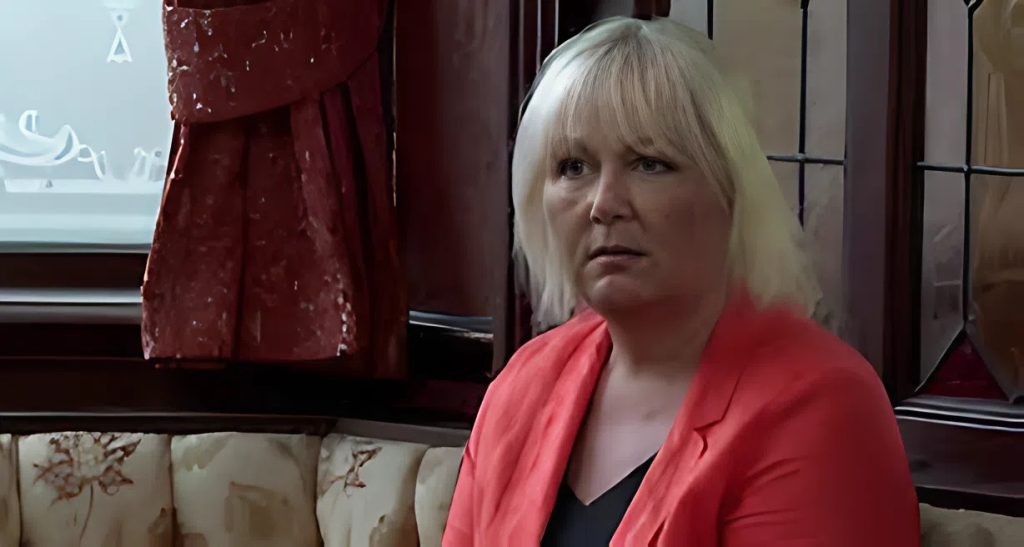 George’s first online date doesn’t go as planned in Coronation Street