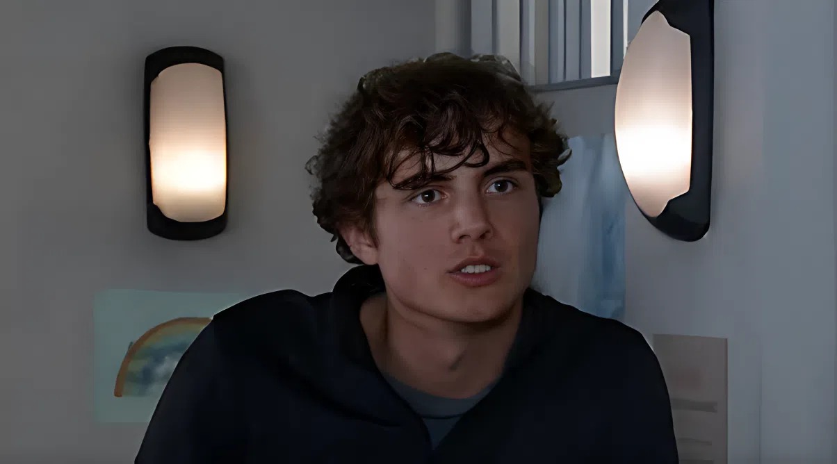 Coronation Street ‘confirms’ Brody’s future as show legends come to his aid