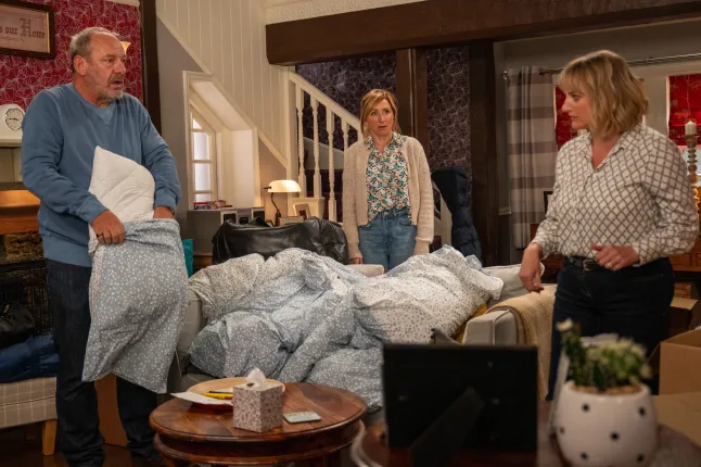 Nicola and Dawn at war in new Emmerdale spoiler video after attack