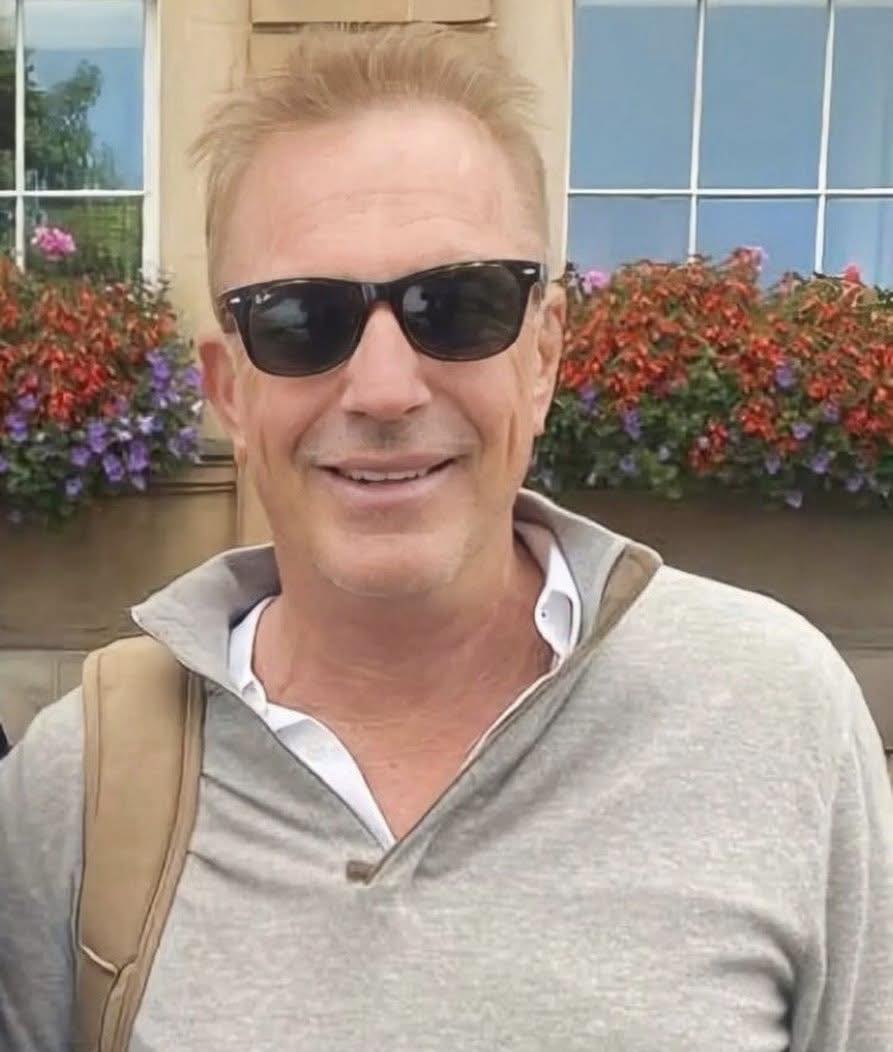 “Kevin Costner Makes a Splash at Myrtle Beach Classic Pro-Am”