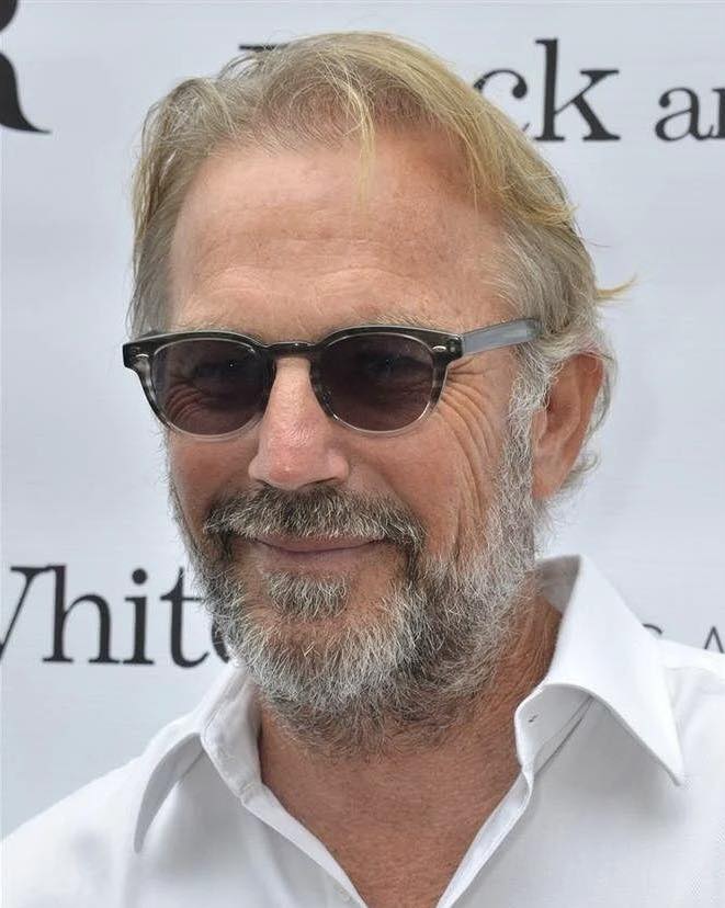 “Kevin Costner Ditches Old Dating Rule, Opens Up to New Romance with Hollywood Stars, Insider Reveals”