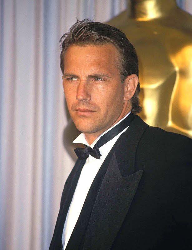 Kevin Costner Makes Move After Demi Moore’s Shocking Oscar Defeat