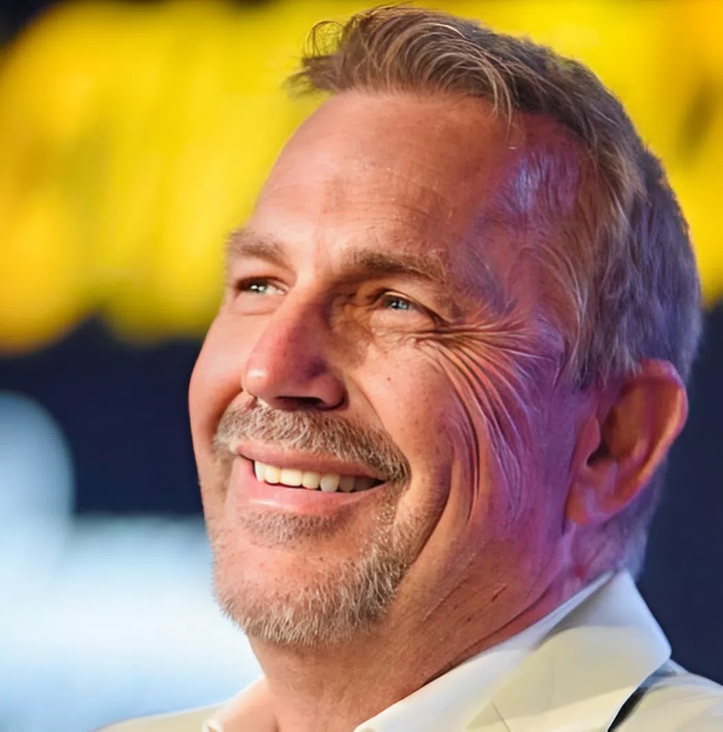 “Kevin Costner Compared Field of Dreams to His Only Horror Movie for a Bizarre Reason”