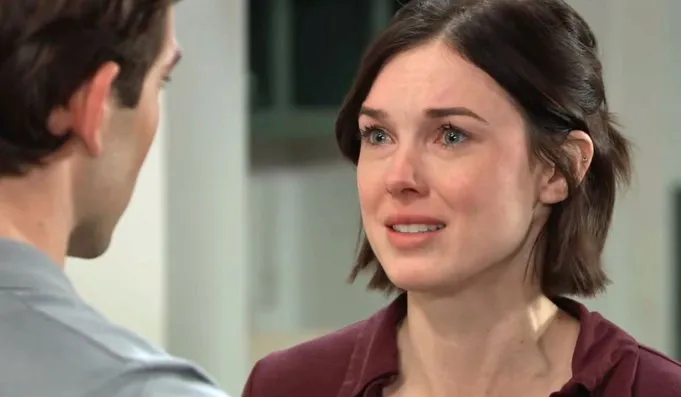 In Desperation, Willow Turns to Michael to Expose Drew’s Manipulation