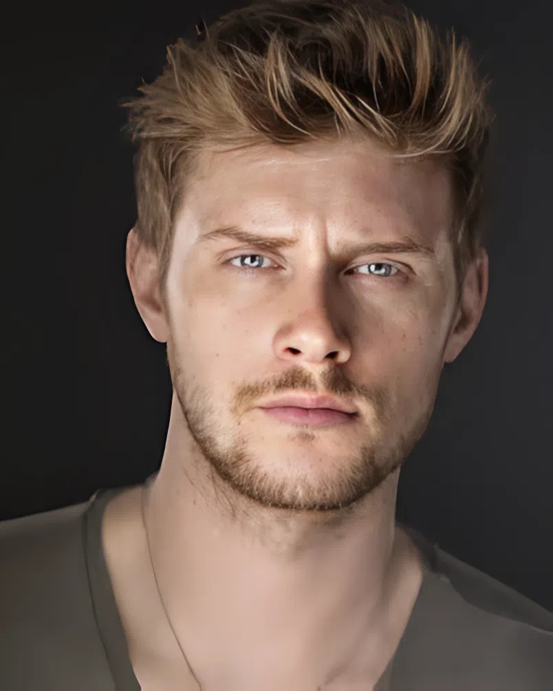 STEAMY TEASER! Former Emmerdale Actor Max Parker Sizzles In [THIS] Intense Military Movie!
