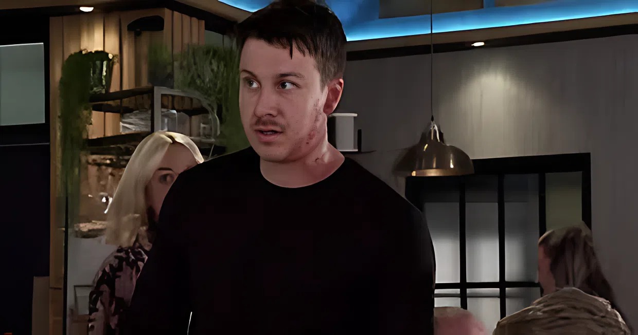 Major new Coronation Street romance confirmed amid crime spree