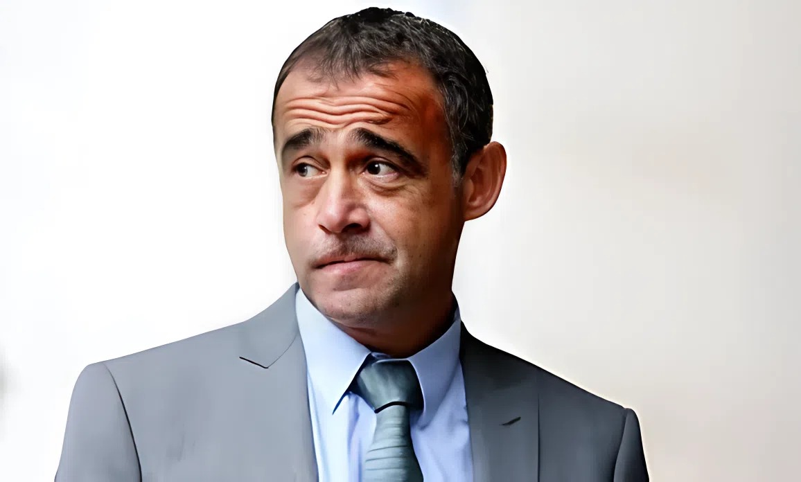 CORRIE SHOCK NEWS!! Rock climber pulled from sea after falling from cliffs at UK beauty spot Identified as Michael Le Vell