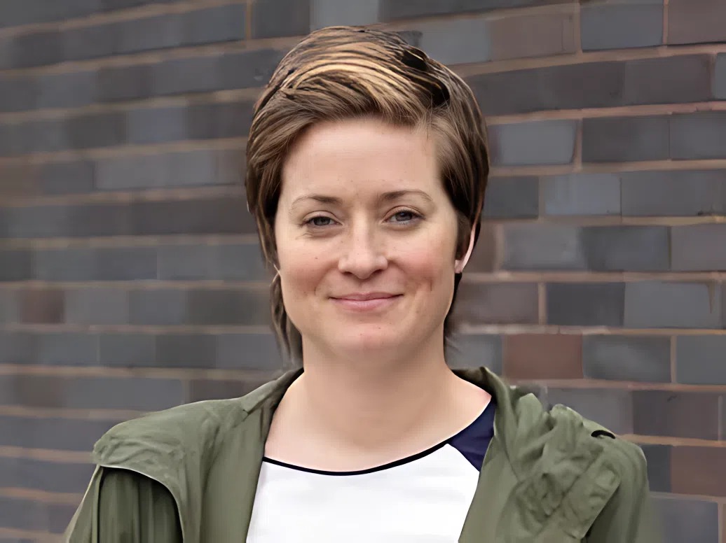 Fears for Swarla as Lisa grows close to Becky in new Coronation Street spoiler video
