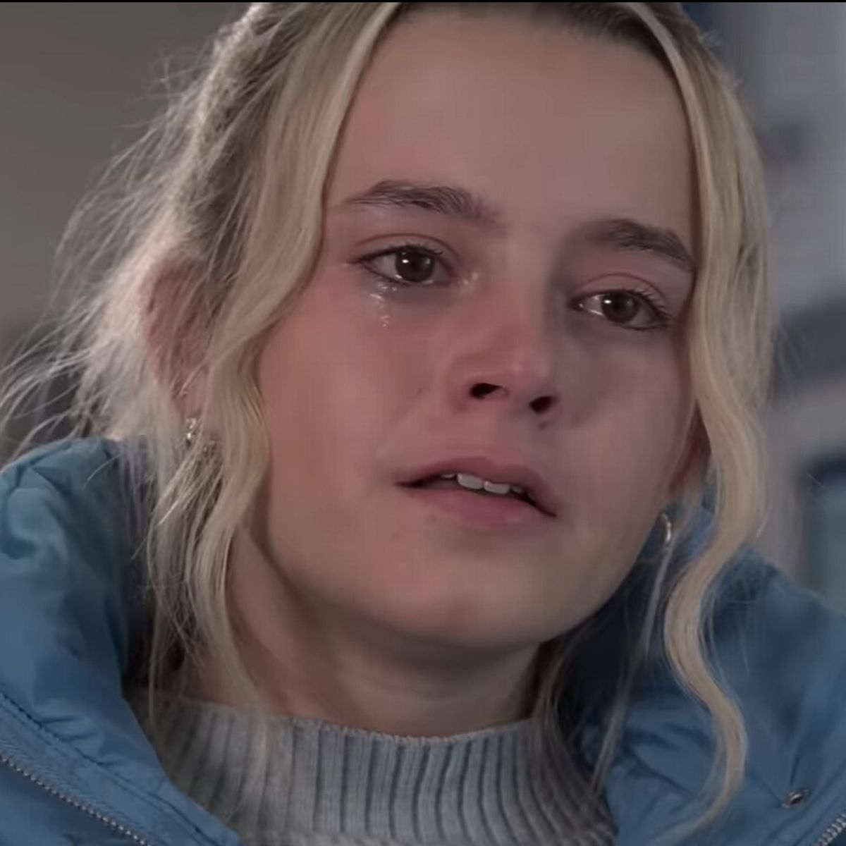 SHOCKING!!! Betsy collapses at school — doctors confirm she’s pregnant, and Becky breaks down outside the clinic, haunted by her own past.