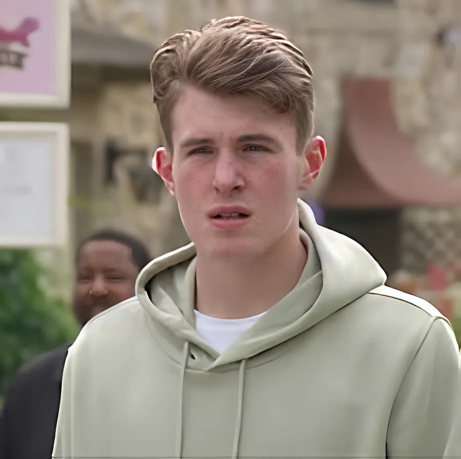 Emmerdale confirms new role for Arthur Thomas after show return