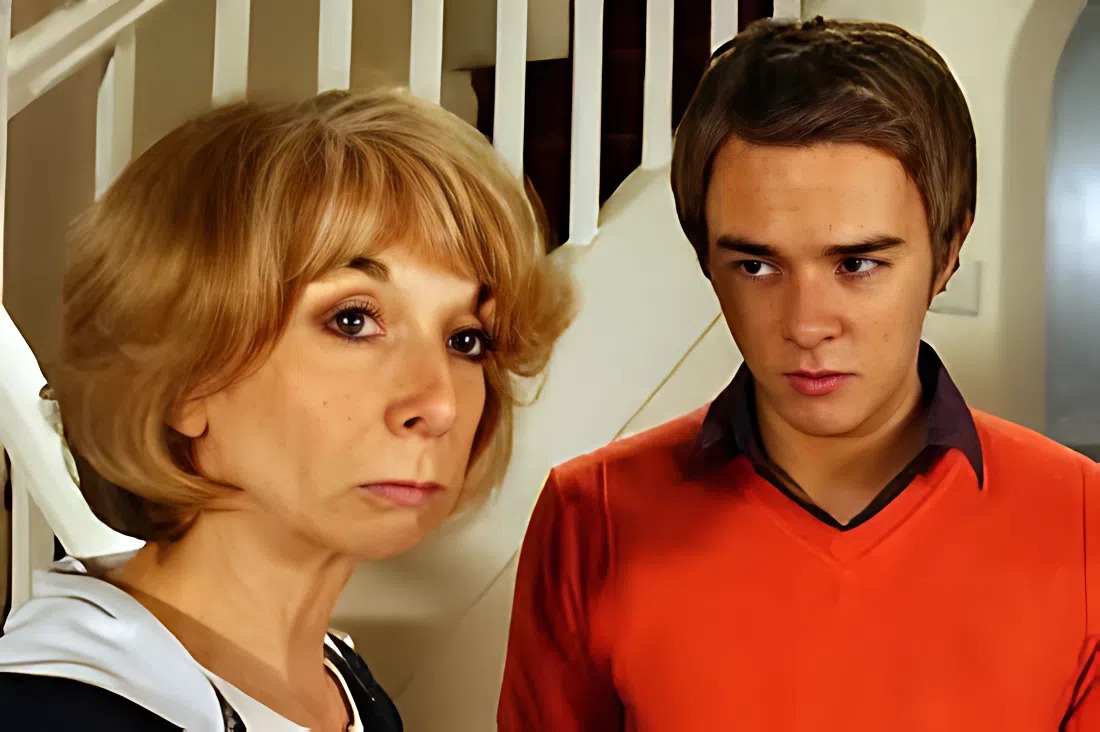 Coronation Street star at centre of red hot romance hints at reality TV debut